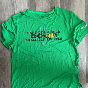 Nike shamrock shuffle 2026 Bright Green Dri-FIT Event Tee